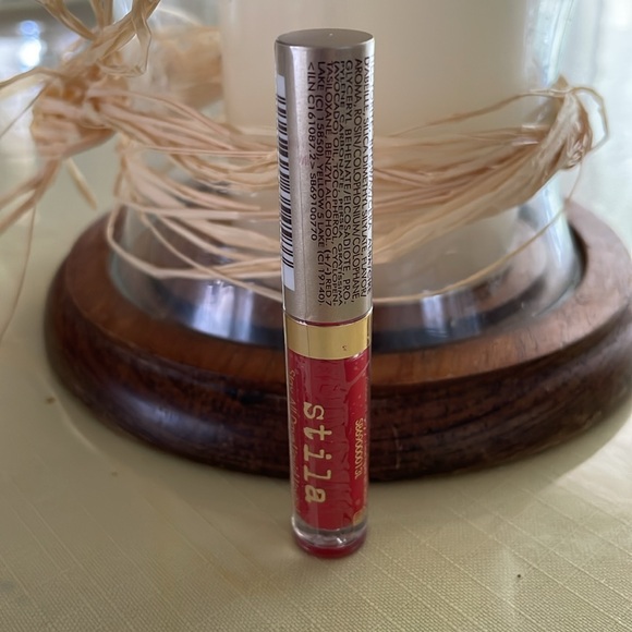 Stila Other - Stila Stay All Day Liquid Lipstick in Red💋